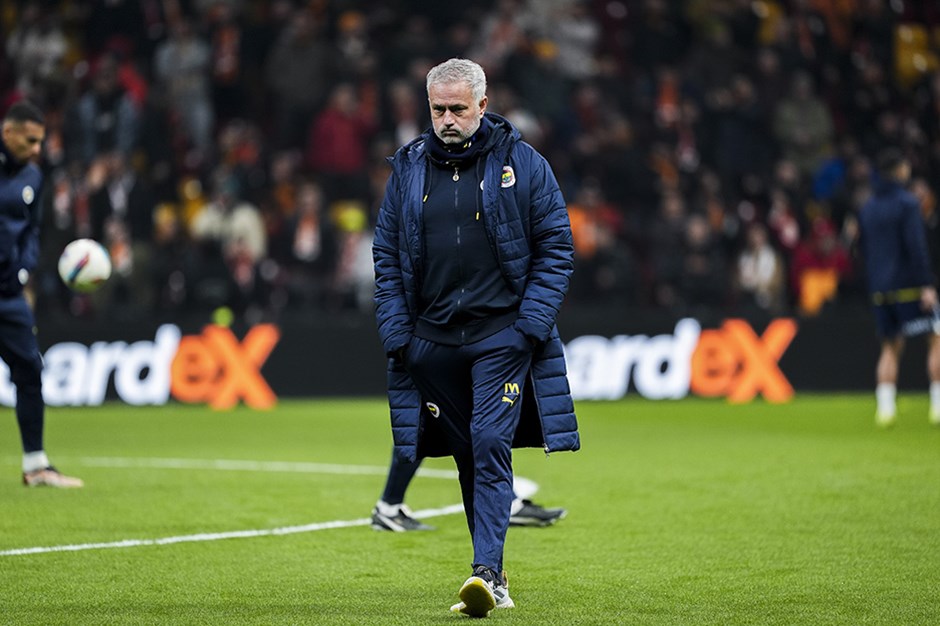 Galatasaray'dan Mourinho hakkında suç duyurusu: "İnsanlık dışı ırkçı söylem"