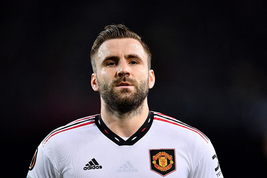 Luke Shaw'dan 4 yıllık imza