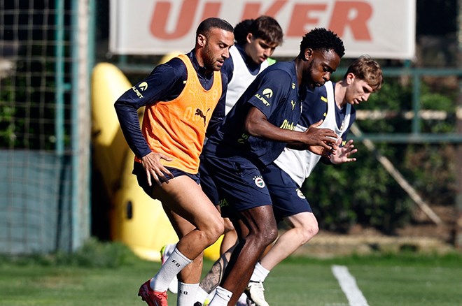 Süper Lig | Fenerbahçe - Eyüpspor maçı ne zaman, saat kaçta, hangi kanalda? (İlk 11'ler)  - 2. Foto