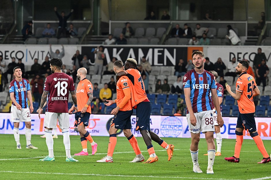 Fırtına mağlubiyetle bitirdi, Başakşehir 3 golle kazandı