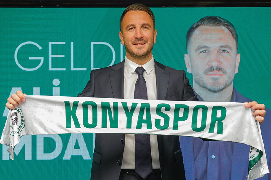 Konyaspor'da teknik direktörü kararı: Resmen açıklandı