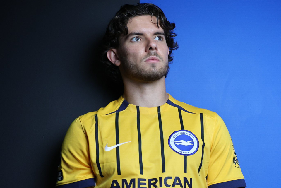 Ferdi Kadıoğlu, Fenerbahçe'den Brighton'a 30 milyon euro bedelle transfer olmuştu.