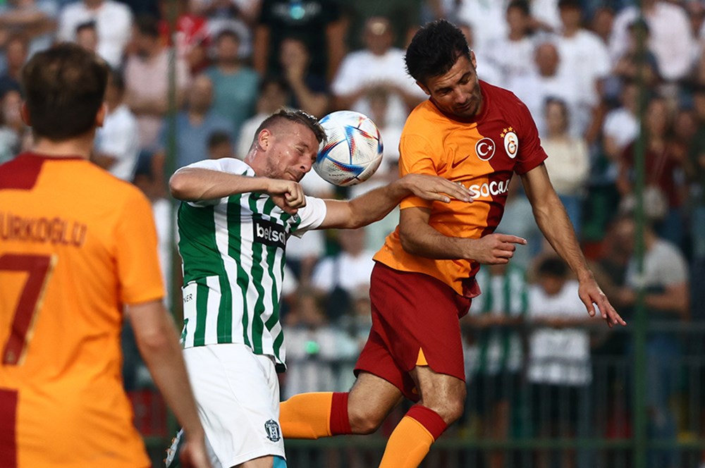 Galatasaray'da hareketli saatler: ManU'nun yıldızı geliyor, milli oyuncu ayrılıyor  - 3. Foto