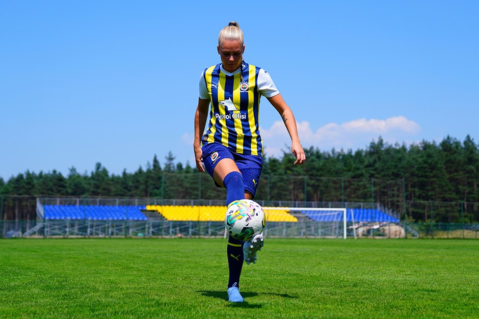 Fenerbahçe'ye İsveçli stoper