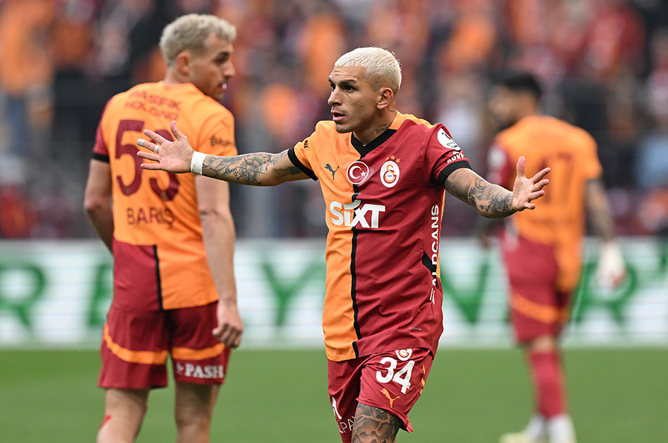 Lucas Torreira ülkesine döndü: Başakşehir maçında yok  - 4. Foto