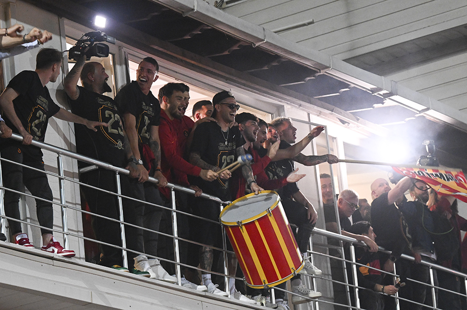 Florya'daki şampiyonluk kutlamasında Icardi şov  - 18. Foto