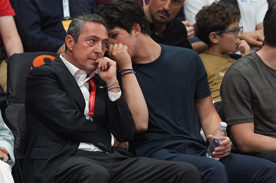 Ali Koç'un maç sonrası hareketi ve tek cümlelik cevabı gündem oldu  - 4. Foto