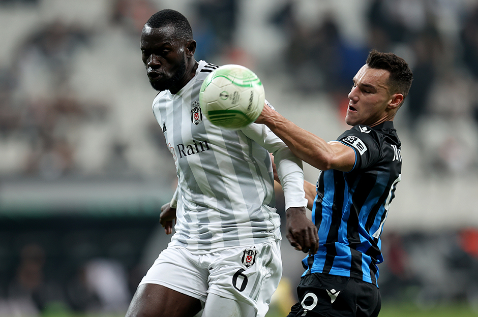 "Ruhlarını Ümraniye'de unutmuşlar" | Spor yazarları Beşiktaş için ne dedi?  - 1. Foto