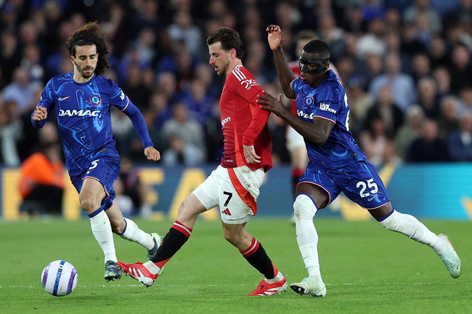 Chelsea, ManU'yu ikinci yarı yıktı