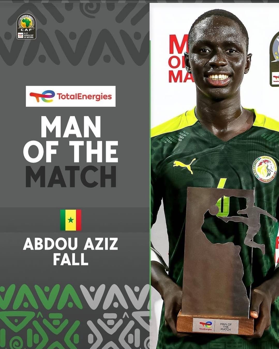 Fenerbahçe, Senegal'in Essamaye takımında forma giyen 18 yaşındaki orta saha Abdou Aziz Fall'ı kadrosuna kattı. (FOTOMAÇ)