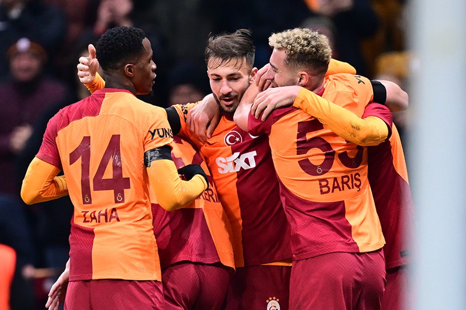 Galatasaray, Kayserispor'u 2 golle geçti