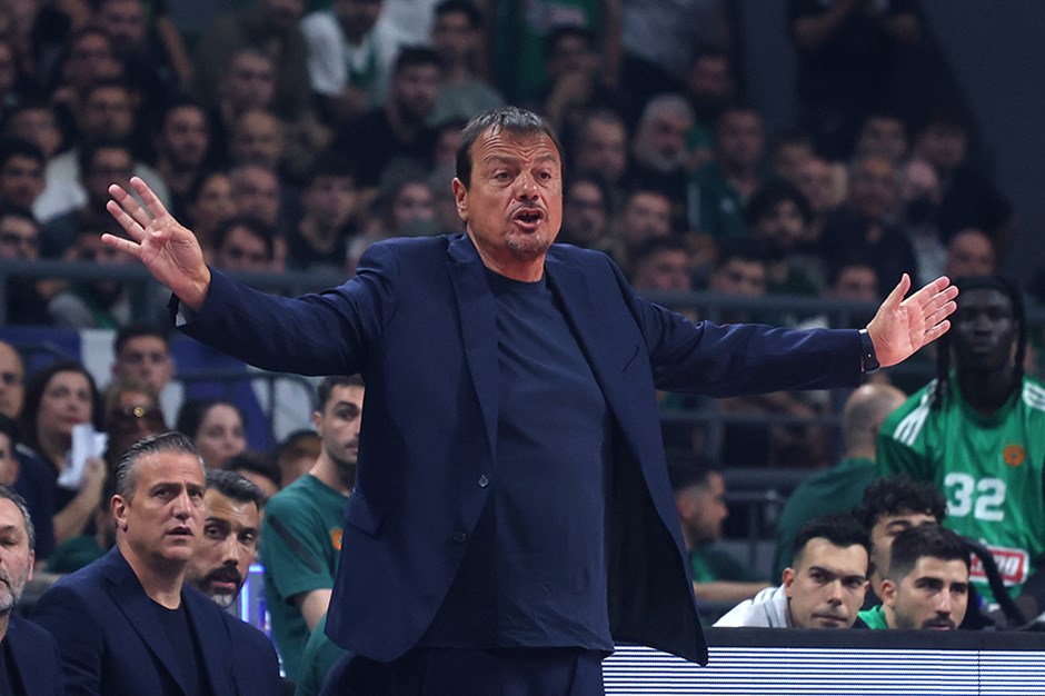 Ergin Ataman ve Panathinaikos'a ceza