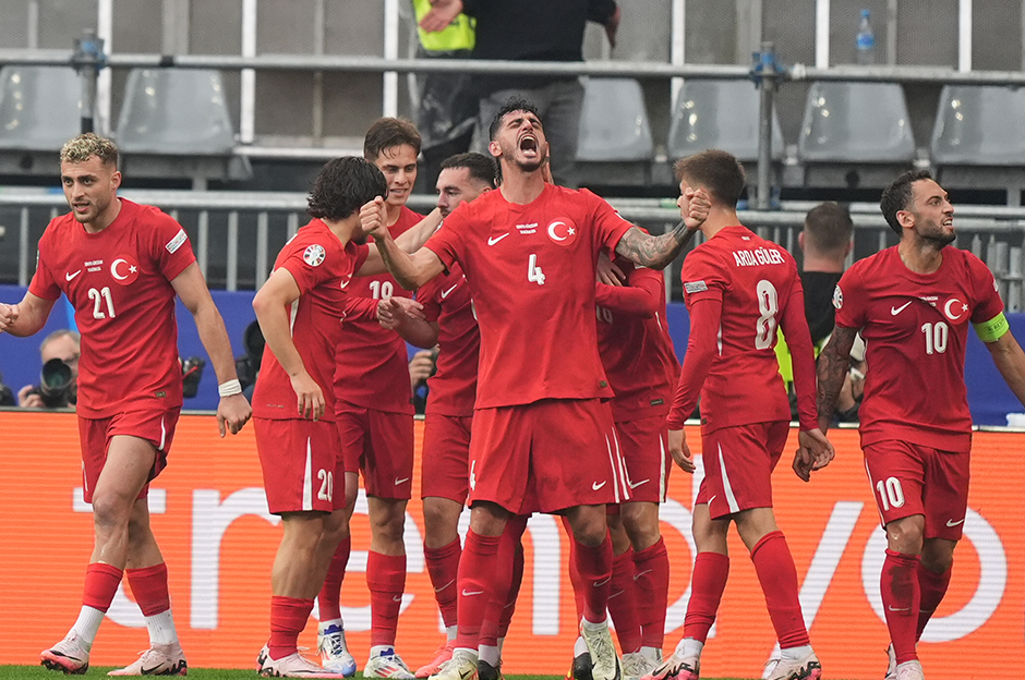 Rıdvan Dilmen'den Montella'ya Arda Güler uyarısı  - 4. Foto