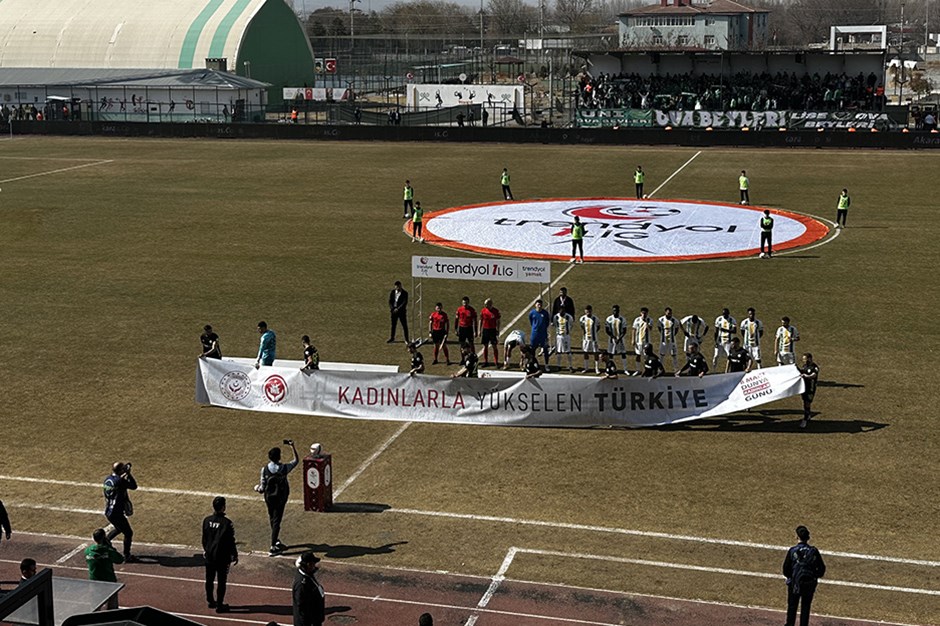 Iğdır FK 90+13'te 2-0'dan geri döndü