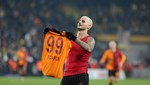 Galatasaray transferde vites artırıyor: Sol bek, stoper, Icardi