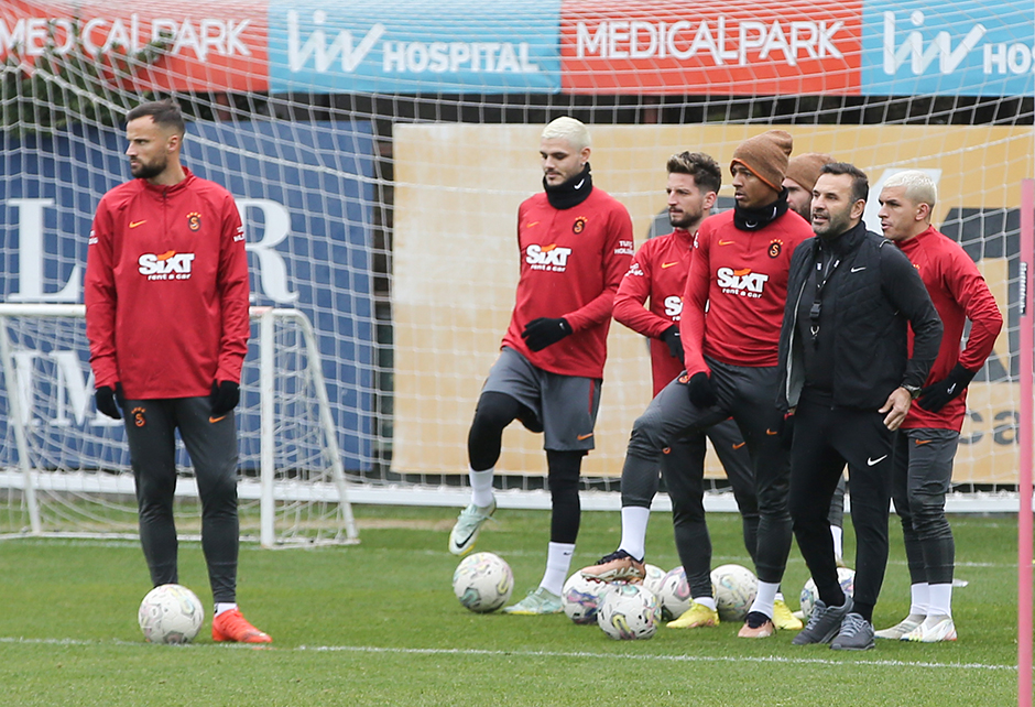 Galatasaray Ve Okan Buruk Rekorlar Için Sahaya çıkıyor- Son Dakika Spor ...